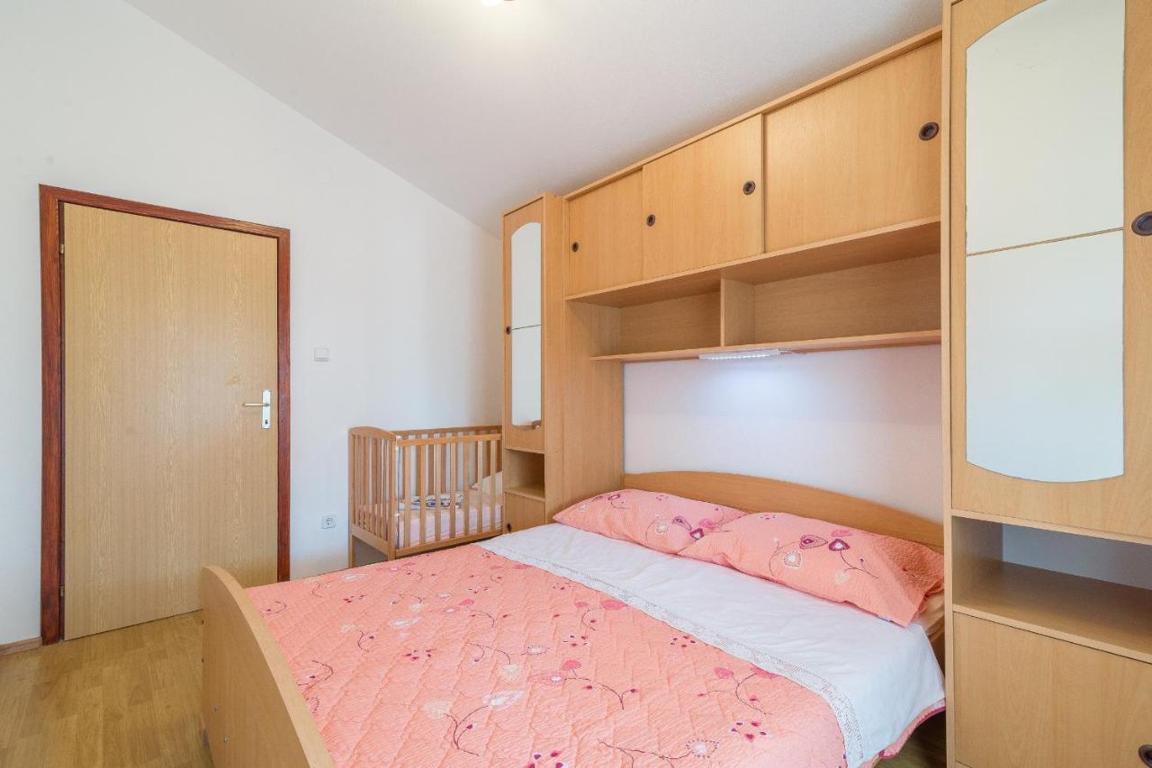 Apartments Puskaric Vir Eksteriør billede