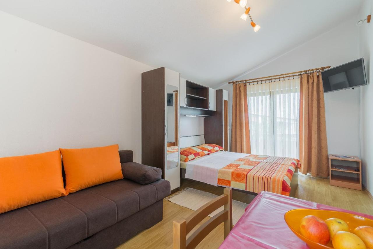 Apartments Puskaric Vir Eksteriør billede